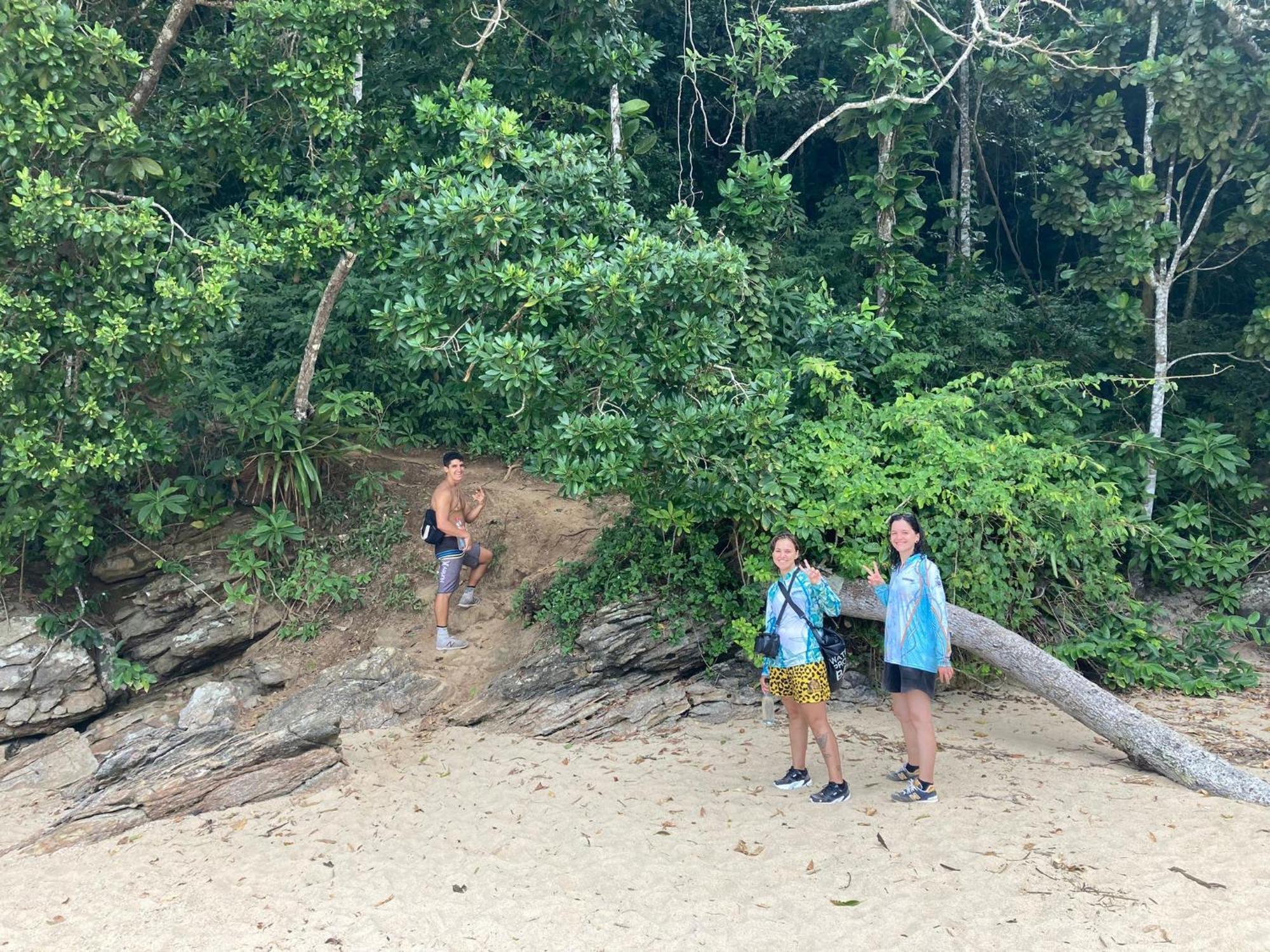 Ubatuba Wild Surf Hostel מראה חיצוני תמונה